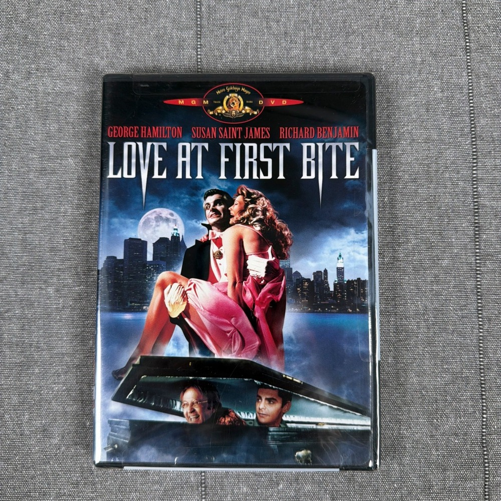 Love at First Bite DVD 1979 George Hamilton Susan Saint James MGM Horror Comedy
